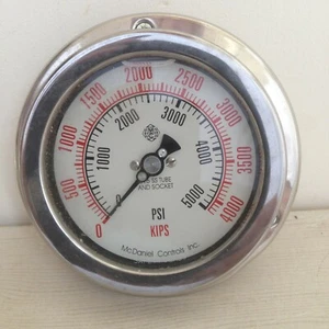 McDaniel Controls pressure gauge 5000 psi 4000 KIPS 4" display 1/4" NPT SS NEW - Picture 1 of 6
