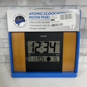 La Crosse Technology Wall/Table Atomic Clock Moon Phase Date Indoor Temperature - Picture 1 of 5