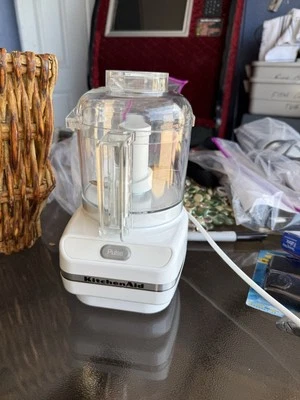 W•White Kitchenaid Classic Food Processor Mod: KFP710WH1  Tested - Image 1 of 2