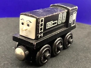 Thomas The Train Wooden Railway DIESEL ENGINE Thomas & Friends  - Picture 1 of 6