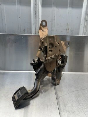 1997-2003 GRAND PRIX EMERGENCY E PARKING BRAKE FOOT PEDAL FLOOR OEM Foto 1 de 4