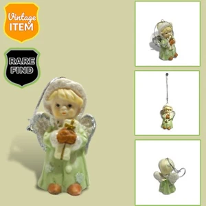 Vintage Ceramic Angel with Wings Holding Christmas Gift Ornament. RARE! - Picture 1 of 9