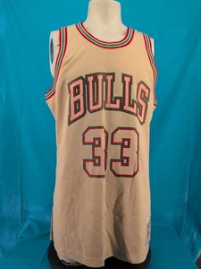 Scottie Pippen Chicago Bulls Mitchell & Ness NBA Small Trikot 1997-98 #33 Neu mit Etikett - Bild 1 von 7