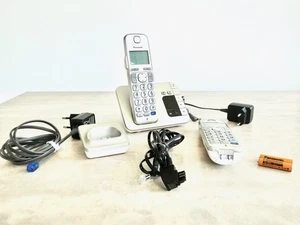 Panasonic Schnurlos Digital Telefon 2 Hörer, 2 Ladestationen + Netzgeräte - Afbeelding 1 van 6
