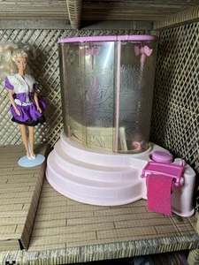 1985 Mattel Barbie Doll Glamour Bath & Shower plus Access W Barbie Not Tested - Picture 1 of 8