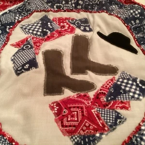 Folk Art handmade quilted bandanna and flannel toilet seat cover and toilet tank - Picture 1 of 12