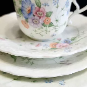 Mikasa Something Blue 5pc Place Setting Butterfly Flowers Dinner Plate A7051 Cup - Picture 1 of 6