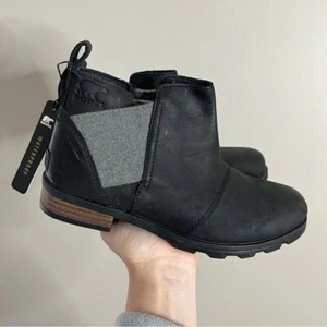 Sorel Size 6 Women's NEW Emelie Ankle Chelsea Boot Waterproof Leather Pull On SB - Picture 1 of 8