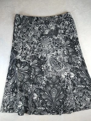 Falda midi acampanada Christopher & Banks línea A para mujer 14 pliegues paisley floral oscura Foto 1 de 4