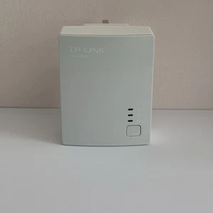 TP-Link / TP Link AV500 Nano Powerline Adapter PA4010 / geöffnet nie benutzt - Bild 1 von 3