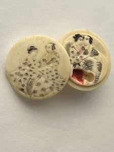 *RARE* Antique Japanese bone button from, Erotic, With a Secret - Picture 1 of 20