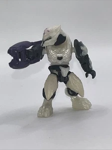 HALO MEGA BLOKS WHITE ELITE ZEALOT MINI FIGURE 97213 RAPID ATTACK COVENANT GHOST - Picture 1 of 2