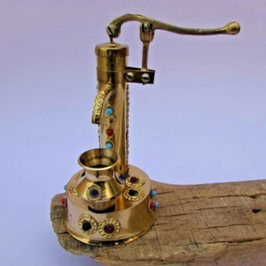 Pompa a mano artigianale in ottone funzionante giocattolo 13 cm decorazione tavola regalo - Foto 1 di 7