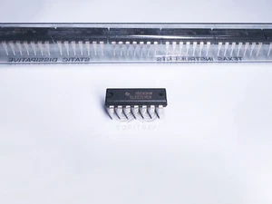5X TLC27L4CN TLC27L4 TI LinCMOS Quad Precision Op-Amp 3-16 V Low-Power DIP-14 IC - Picture 1 of 5