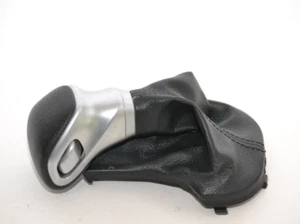 2019-2023 KIA FORTE GEAR LEVER SHIFTER SHIFT KNOB BOOT AUTOMATIC OEM - Picture 1 of 3