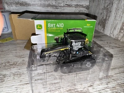 1/64 John Deere 8RT 410 Two-Track Tractor 2024 Farm Show Edition Black Chase - Image 1 of 4