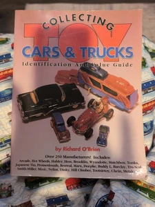 Cars & Trucks Collecting By Richard O'Brien 1994 Trade Paperback - Picture 1 of 3