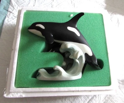 Lenox "Orca's Odyssey" Fine Porcelain Figurine Killer Whale  & Baby Dated 1994 - Image 1 of 4