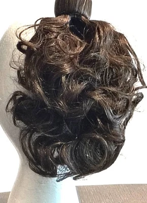 Human Hair Extensions - Clip on Ponytail. Brown 10" Long. Has Never been worn - Image 1 of 3