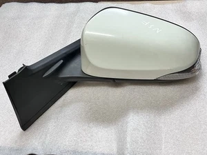 TOYOTA YARIS 2014 MK3 EXTERIOR ELECTRIC WING MIRROR LEFT SIDE WHITE 084 /2011-17 - Picture 1 of 13