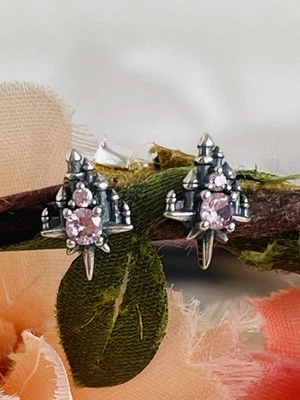 Orecchini Castello Delle Principesse 👸🏽 - Immagine 1 di 4