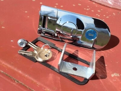 Jeanneau Deckslukenschloss. - Bild 1 von 4