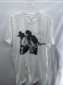 Bruce Springsteen Born To Run Unisex T-Shirt, Size X Large NWOT 2016 - Picture 1 of 6