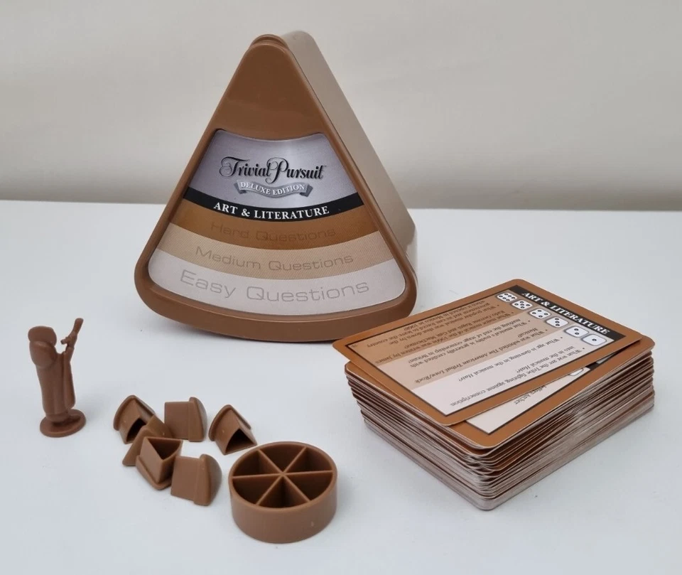 Trivial Pursuit Deluxe Edition Art & Literature 100 Cards Questions. Mover,Wedge - Image 1 of 1