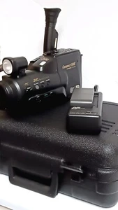 JVC Video Movie Camcorder & Case Model #GR-M4U July 1992 Broken PARTS ONLY READ - Picture 1 of 10