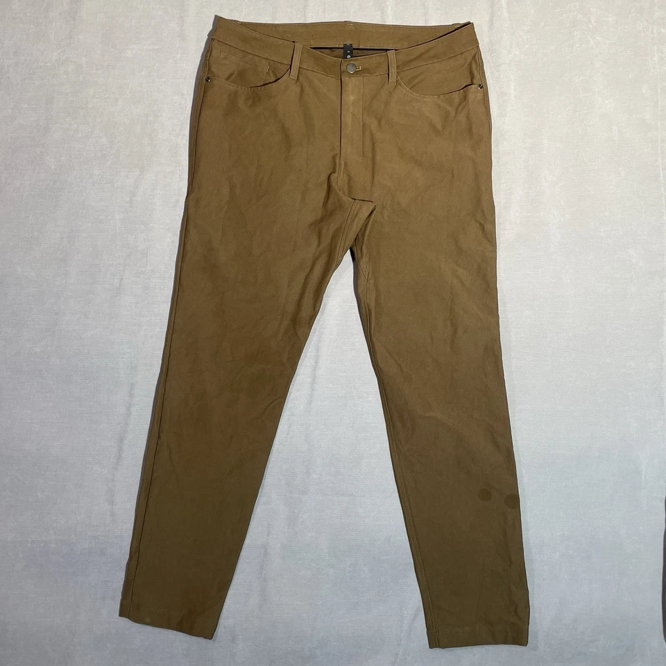 Pantalón Lululemon Para Hombres ABC Commission Ajuste Ajustado 5 Bolsillos 34L Warpstreme  Foto 1 de 4