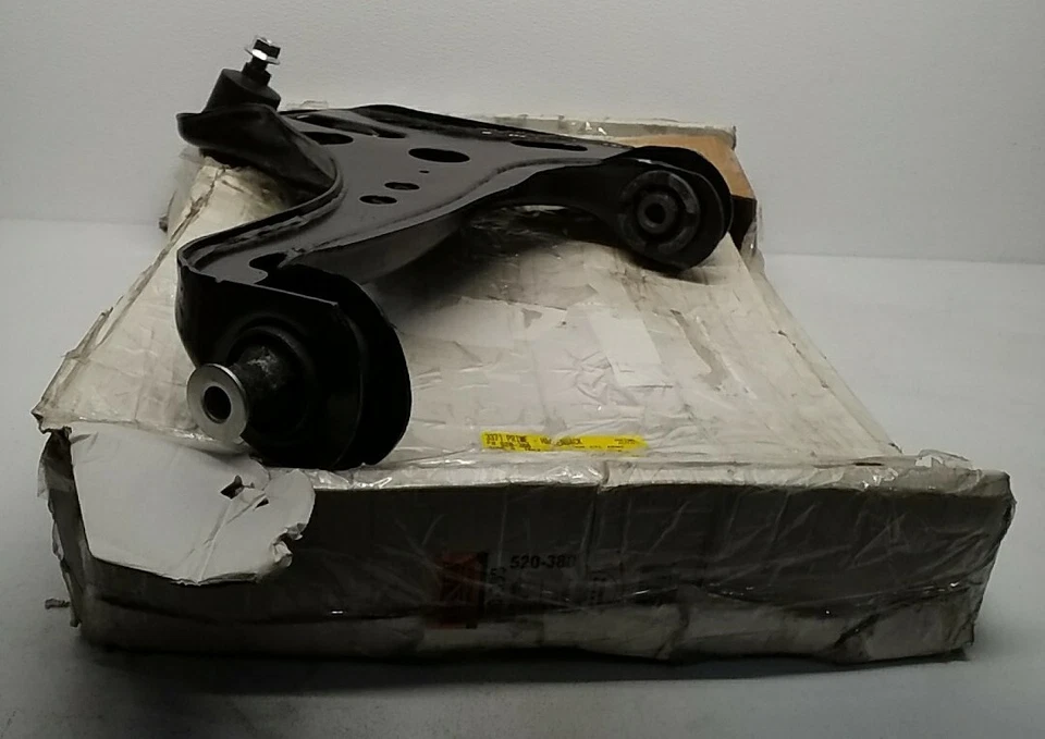 Conjunto de brazo de control de suspensión y rótula Dorman 520-388 - Alta calidad Foto 1 de 4