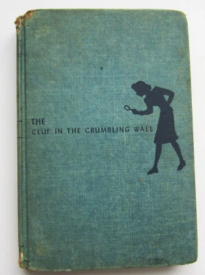 Nancy Drew Clue In The Crumbling Wall 1960s Hardcover Book #22 Blue Multi - Imagem 1 de 3