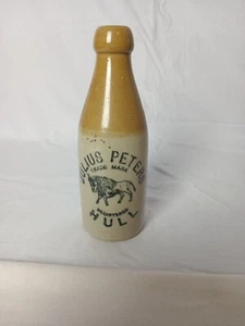 Botella de piedra victoriana antigua vintage Julius Peters casco registrado - Imagen 1 de 4