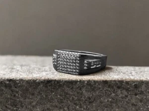 ESTADO: Sim de laboratorio VVS de .79ctw para hombre. Diamante 925 GENUINO Plata de Ley talla 9.5 - Imagen 1 de 2