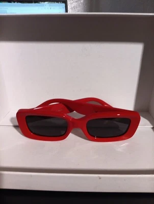 Gafas de sol Louis Vuitton circulares rectangulares rojas Z2669W nuevas Foto 1 de 4