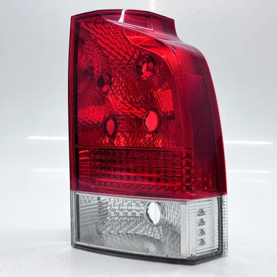 Luz LED trasera derecha Volvo V70 XC70 2004-2007 conductor Reino Unido O/S Foto 1 de 4