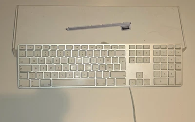 Apple | Keyboard USB Aluminium | A1243 | DE QWERTZ | Ziffernblock | OVP - Bild 1 von 4