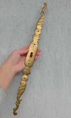 Ancienne décoration en BRONZE ou LAITON pour meuble, plaque propreté N°1 - Photo 1/4