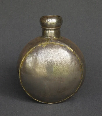 INDE ANCIENNE GOURDE EN METAL POLI  - Photo 1/4