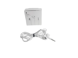 Apple Earpods Wired Headset For Devices With 3.5mm Headphone MNHF2AM/A - US - Picture 1 of 6
