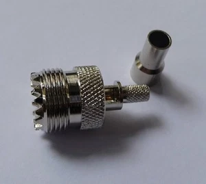 Connettore femmina a crimpare UHF SO239 PL259 per RG58 LMR195 - Foto 1 di 2