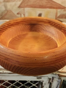 Gorgeous Honey Tone Handcrafted Vintage? Solid Wood Beautiful Bowl - Bild 1 von 24