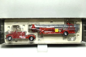 Corgi 1:50 Seagrave 70th Anniversary Tractor Drawn Aerial Fire Truck #HC52510 - Bild 1 von 7
