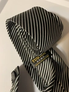 Tuscani Uomo Europa Collection 58" Classic Mens Neck Tie Gray White Striped - Picture 1 of 9