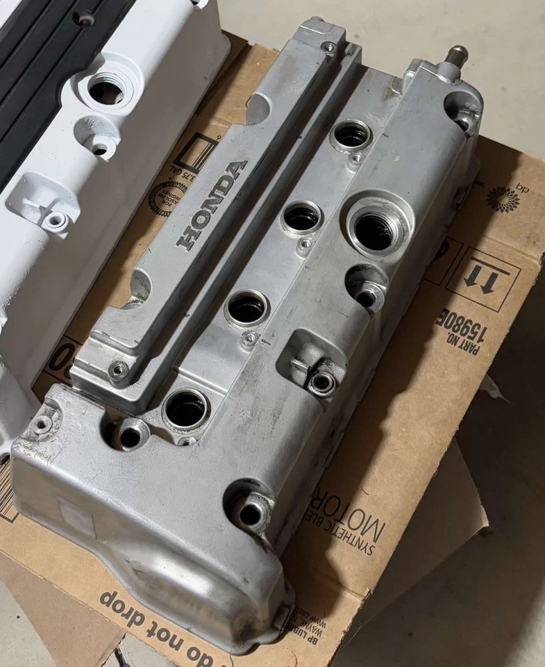 Honda Acura Valve Cover K20 K24 CRV Civic RSX TSX Accord Element OEM Gen 1 A1 - Image 1 of 3