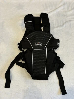 Mochila portabebés Chicco UltraSoft Magic de 2 vías ajustable 7-25# Foto 1 de 2