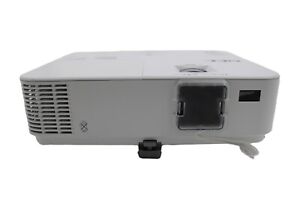 NEC NP-V302H DLP 3000 Lumens HDMI Projector 500-999 Lamp Hours TESTED
