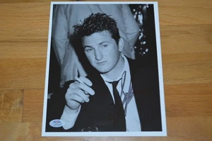 Sean Penn Autographed 8x10 Color Photo with PSA/DNA Hologram - Picture 1 of 5