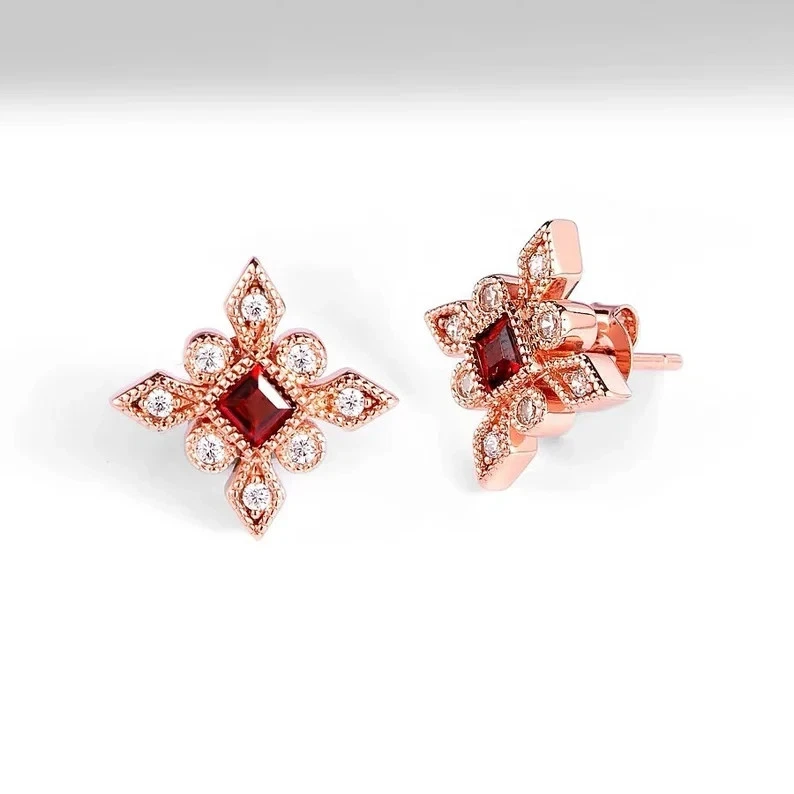 Pendiente pequeño y delicado enchapado en oro rosa de 14 k granate simulado princesa de 2,50 quilates Foto 1 de 4