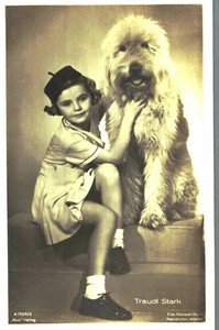 Traudl Stark * Original Ross Postcard Postcard * No. 8851 i